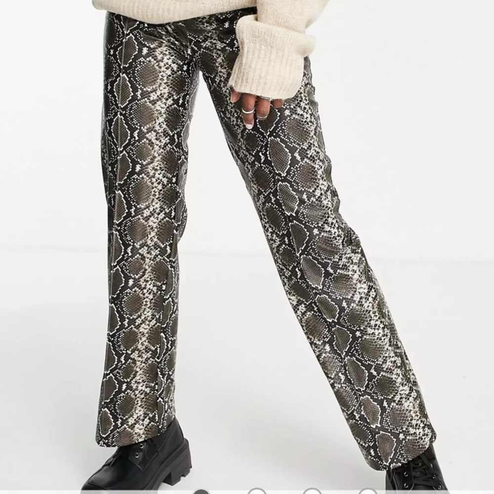 Only exclusive faux leather wide leg trousers in snake print